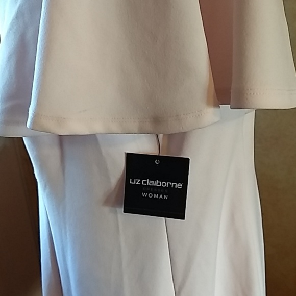 NWT light pink W sleeves V-neck dress - Picture 6 of 10